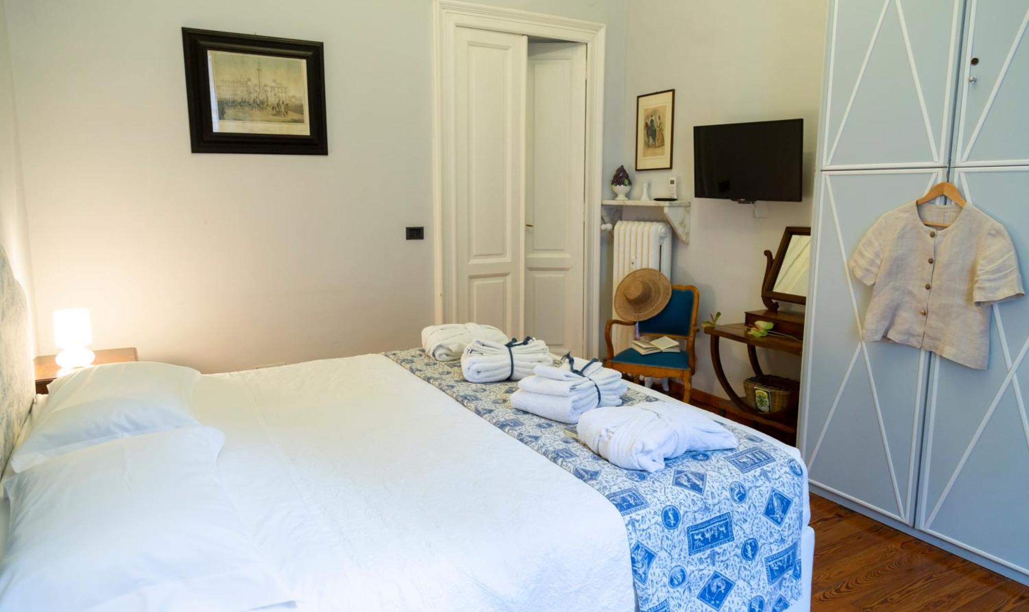 La Luna E I Falo Luxury Accomodation Turin Bagian luar foto