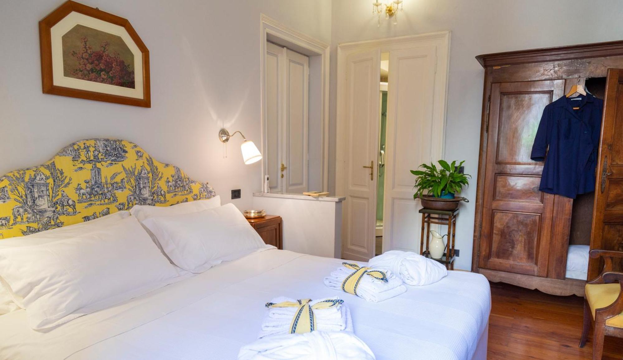 La Luna E I Falo Luxury Accomodation Bed & Breakfast Turin Bagian luar foto