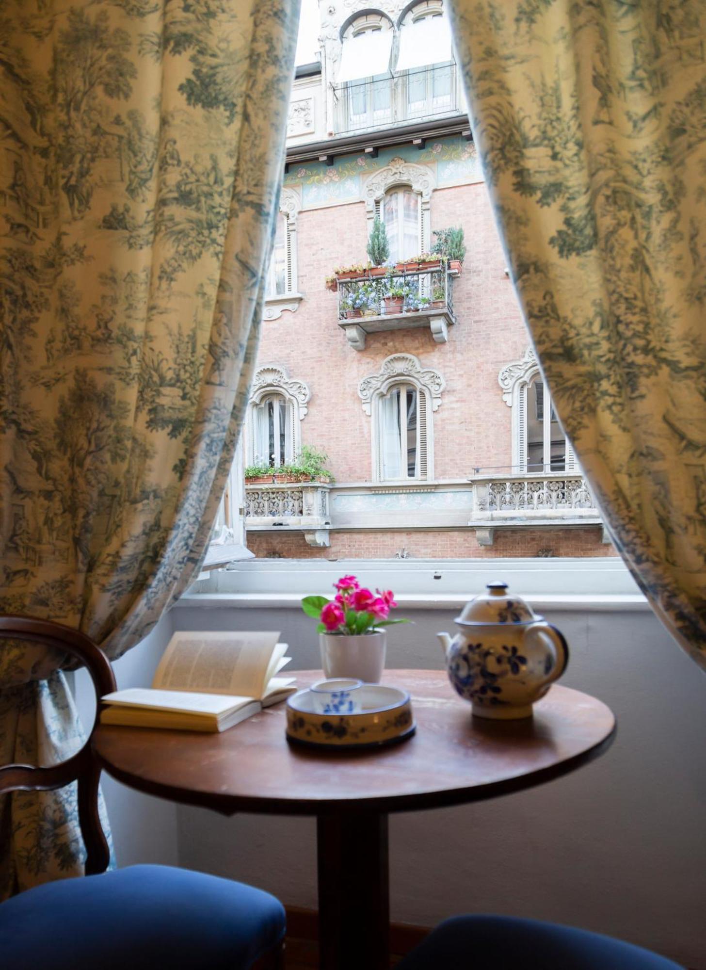La Luna E I Falo Luxury Accomodation Turin Bagian luar foto