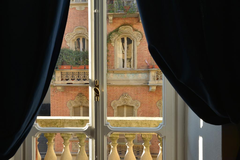 La Luna E I Falo Luxury Accomodation Turin Bagian luar foto
