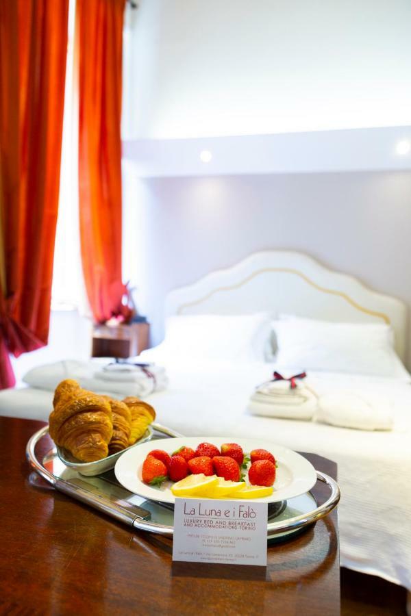 La Luna E I Falo Luxury Accomodation Bed & Breakfast Turin Bagian luar foto